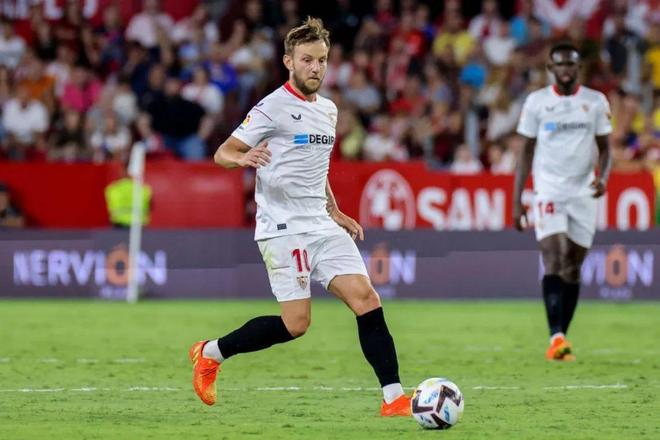 转折点！本菲卡主帅复盘，西甲冲刺阶段攻防权衡，震撼外界，更衣室氛围转暖的简单介绍