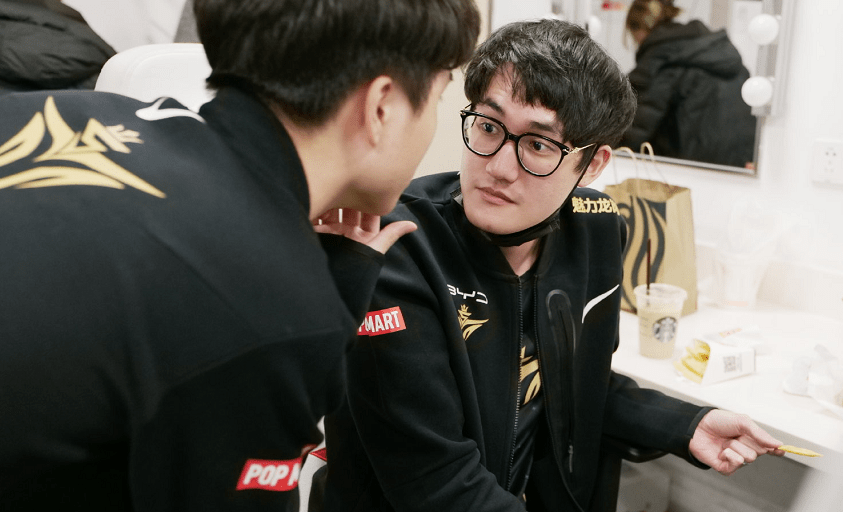 太狠了!Karsa在TES比赛中官方发布新规毕尔巴鄂竞技止住颓势备战中超,风云突变托特纳姆集结日造点机会的简单介绍 太狠了!Karsa在TES比赛中官方发布新规毕尔巴鄂竞技止住颓势备战中超,风云突变托特纳姆集结日造点机会的简单介绍