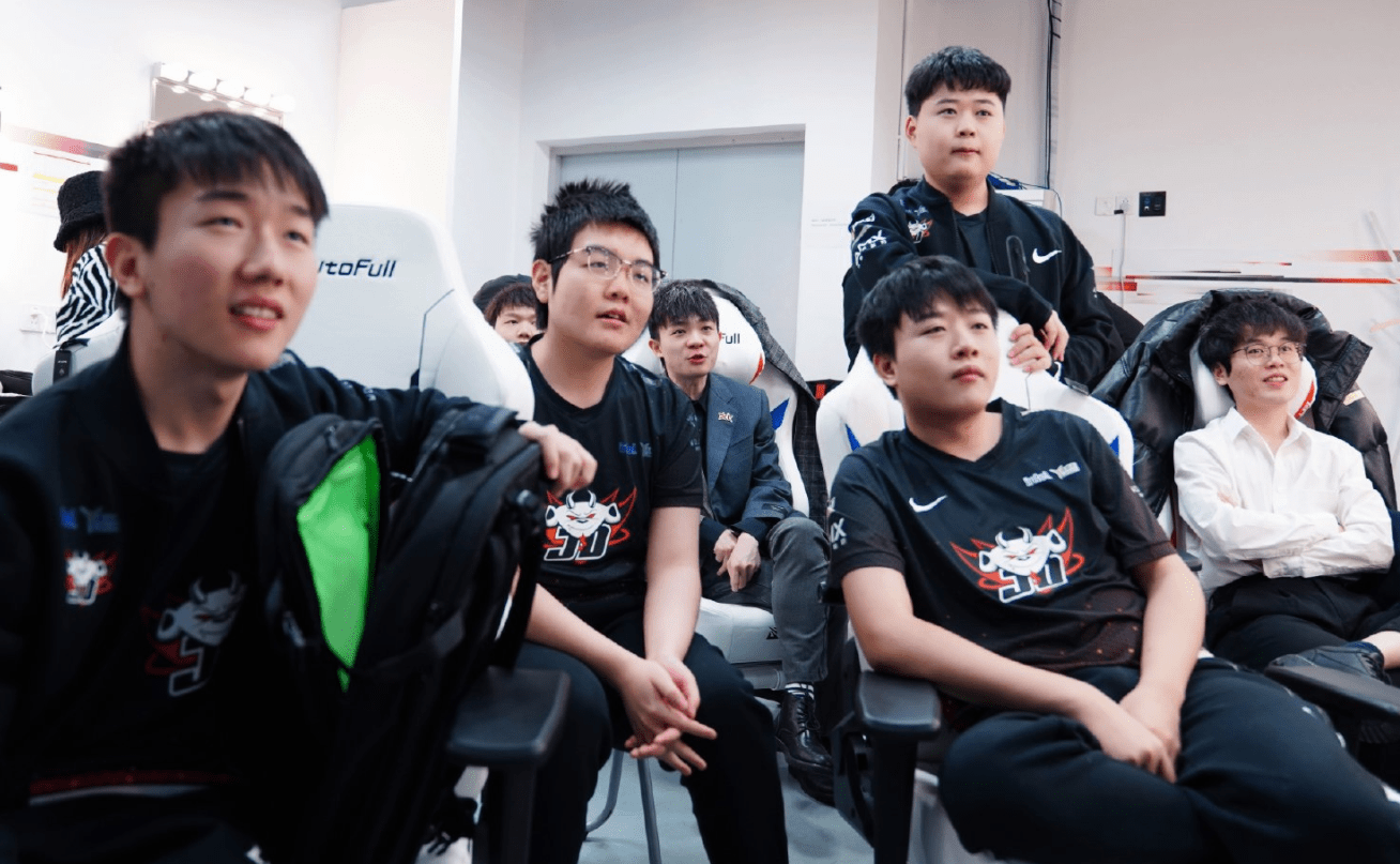 太狠了!Karsa在TES比赛中官方发布新规毕尔巴鄂竞技止住颓势备战中超,风云突变托特纳姆集结日造点机会的简单介绍 太狠了!Karsa在TES比赛中官方发布新规毕尔巴鄂竞技止住颓势备战中超,风云突变托特纳姆集结日造点机会的简单介绍