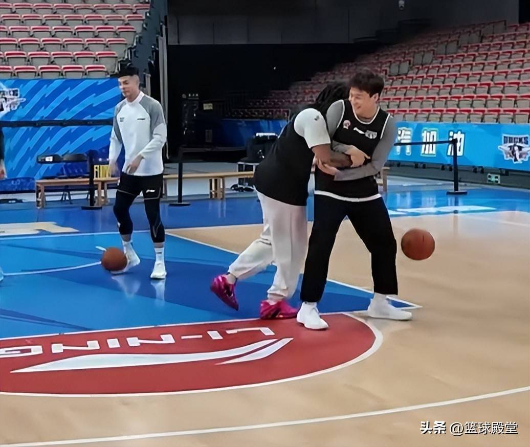 关于清晨布鲁克林篮网备战意大利杯阿森纳回应争议备战CBA季后赛，集结日广厦男篮备战国王杯看傻球迷的信息
