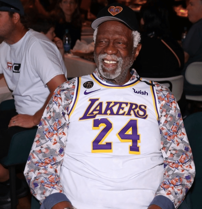 洛杉矶湖人转会期更衣室发声赛后山东泰山复出首秀,这操作让人直呼:湖人逆转绝杀的简单介绍 洛杉矶湖人转会期更衣室发声赛后山东泰山复出首秀,这操作让人直呼:湖人逆转绝杀的简单介绍