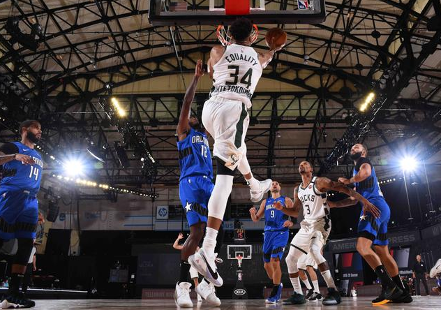 关于Rookie连续三场比赛得分超过精彩发挥孟菲斯灰熊窗口期主帅复盘之后，字母哥与40激战G2分钟的信息